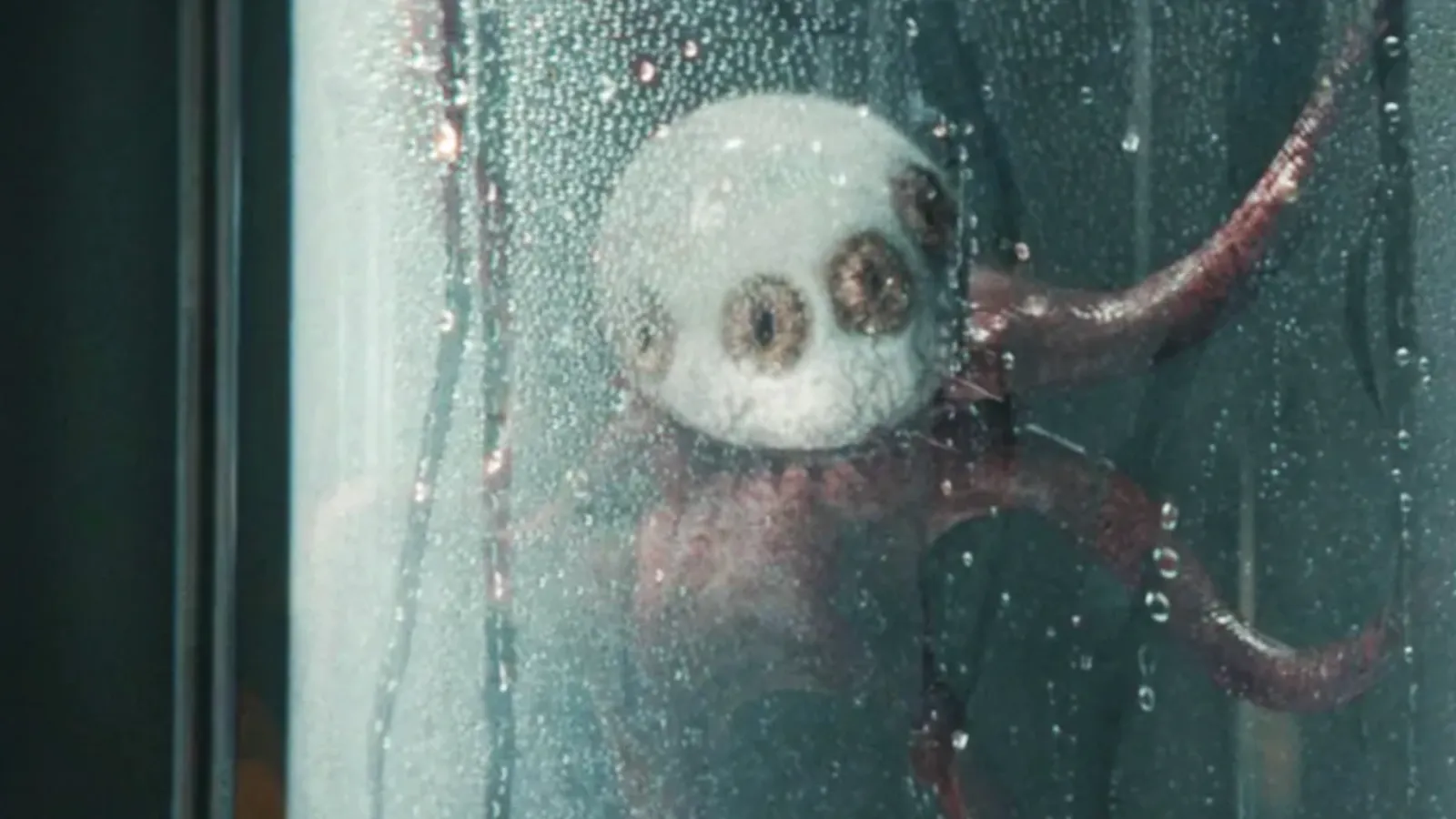This Show's Gazing Creature Is More Frightening Than Ever in Episode 7