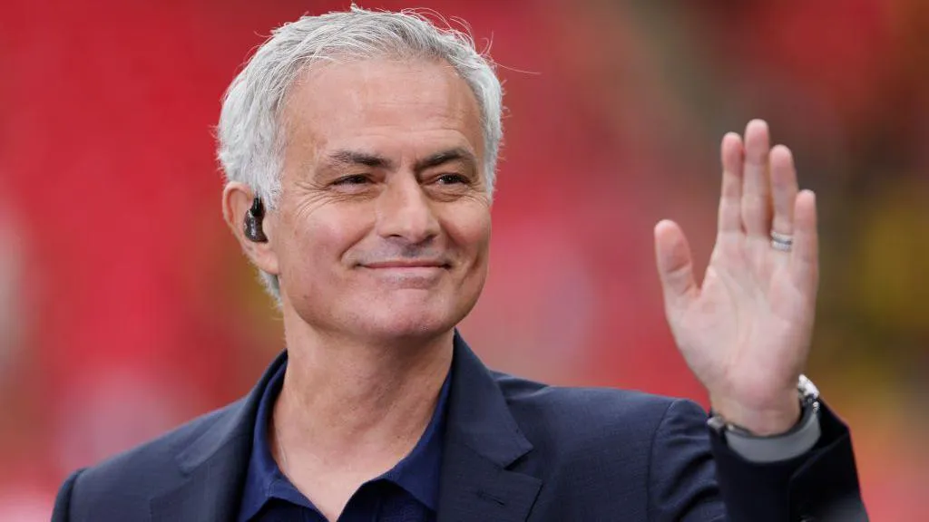 Which person says no to Benfica? - Mourinho arrives for negotiations